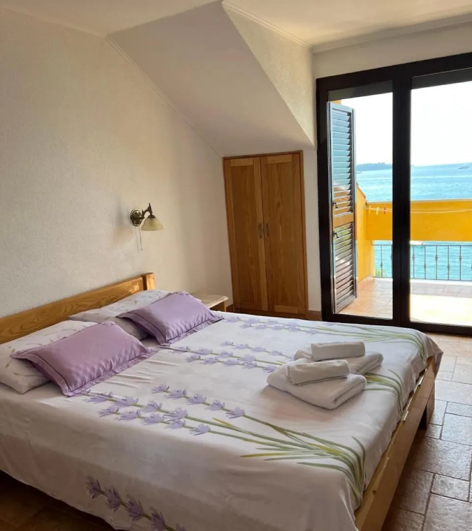 *** Konukevi Rooms Figarola Rovinj Hırvatistan