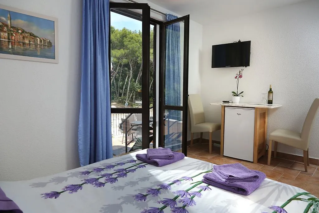 Rooms Figarola Rovinj 3*,